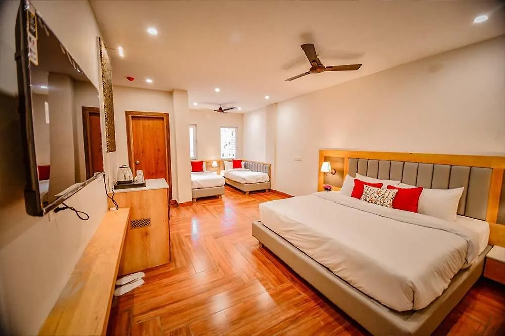 Hotel Aviral Ganga A Unit Of Amritaam Wellness Varanasi