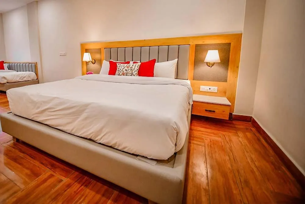 Hotel Aviral Ganga A Unit Of Amritaam Wellness Varanasi