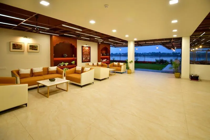 Hotel Aviral Ganga A Unit Of Amritaam Wellness Waranasi