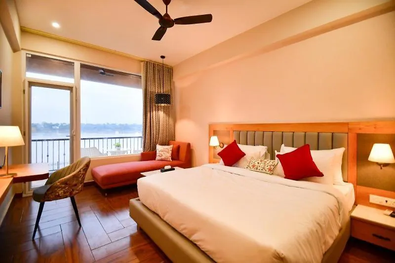 Hotel Aviral Ganga A Unit Of Amritaam Wellness Waranasi